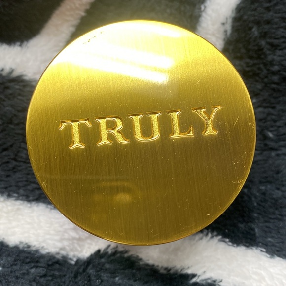 Truly smooth legend free, shave, scrub - Picture 4 of 4